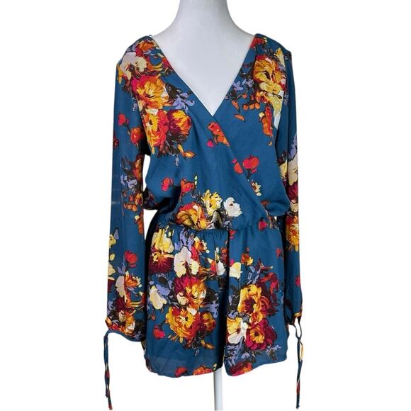 One Heart Clothing Short Romper Floral Teal Blue Size Large - Picture 1 of 7